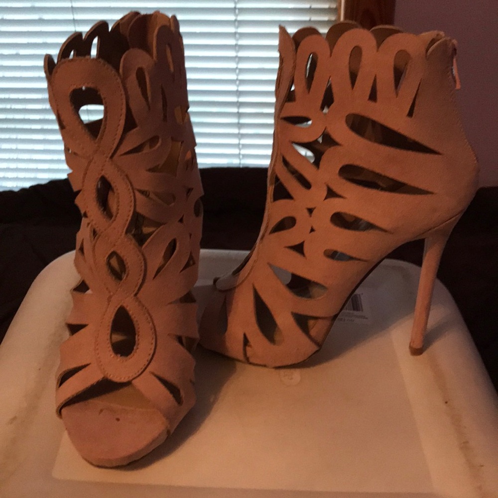 Size 6, never worn